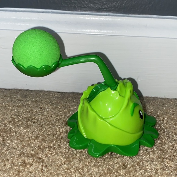 Plants vs. Zombies Cabbage-Pult/Kernel-Pult Lot of 2 Toys - Picture 4 of 8